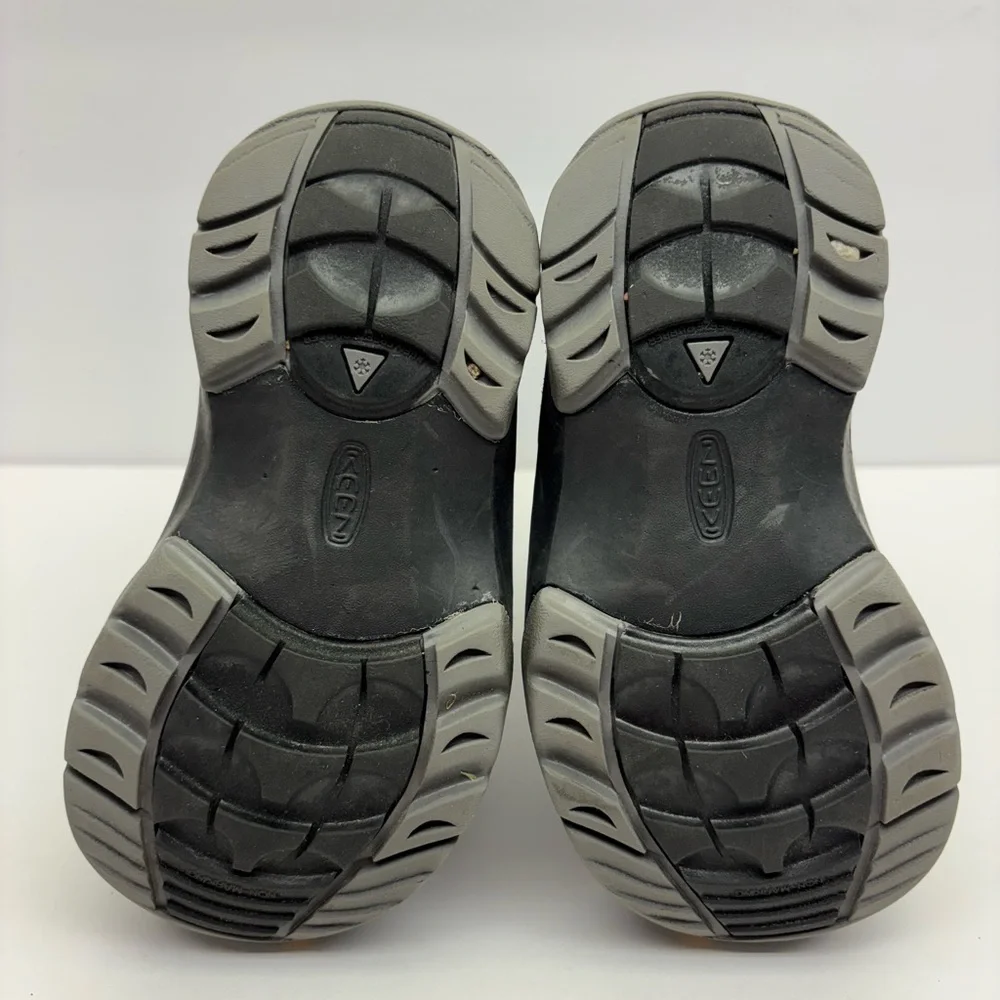 KEEN Black Winter Boots with Yellow Accent, SZ 10 toddler boy, box 35
